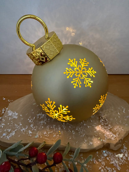 Christmas Light up Bauble - Gold