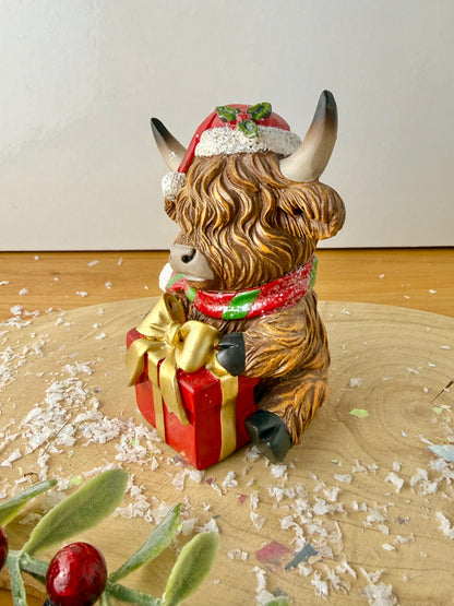 Highland Cows - Holding Christmas Tree or Present