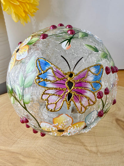 Pretty Butterfly Crackled glass Light Up Ball