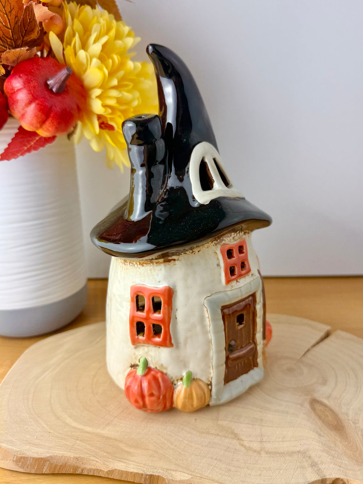 Village Pottery Witches house