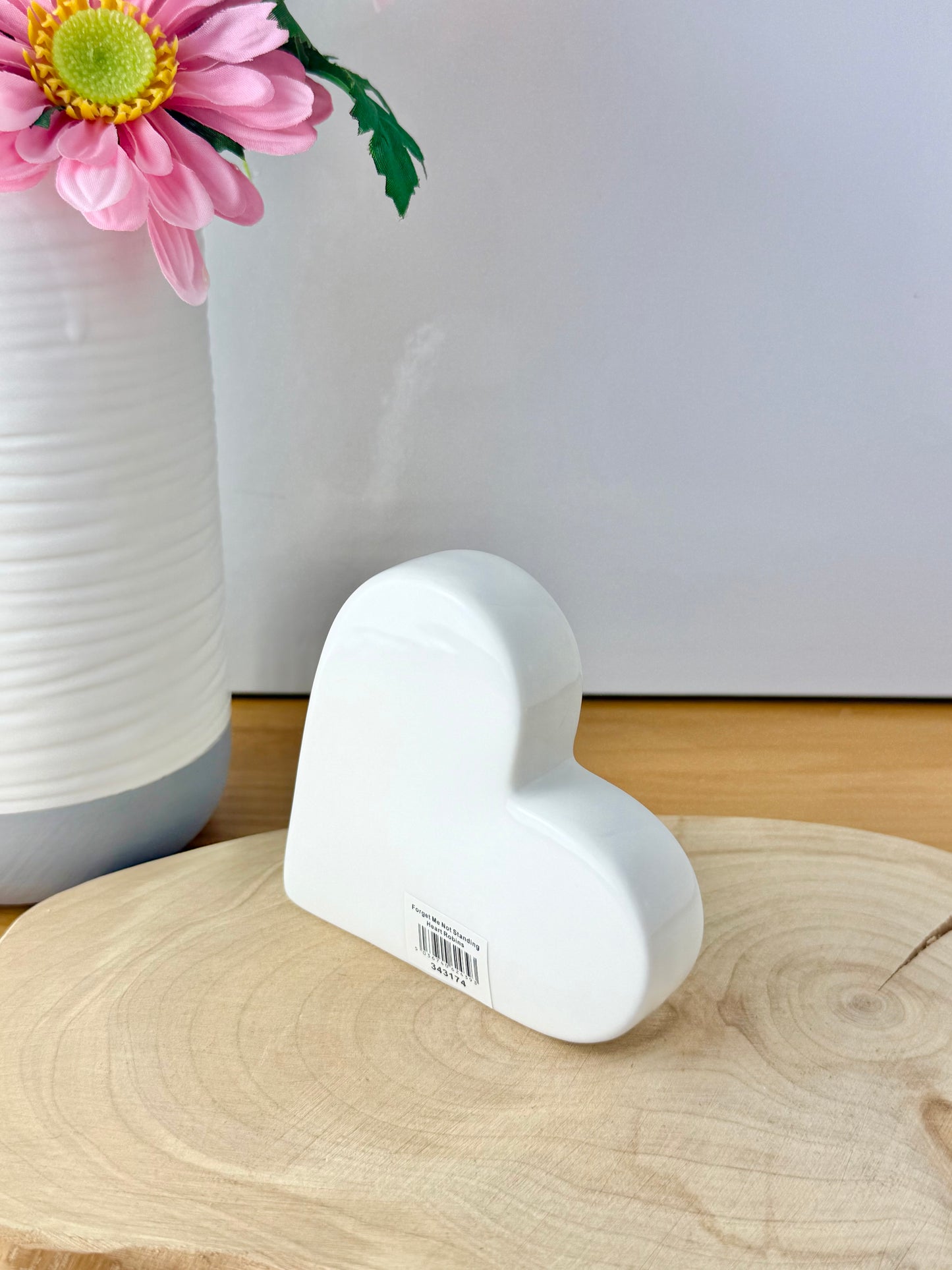 Robin Forget me Not standing ceramic heart