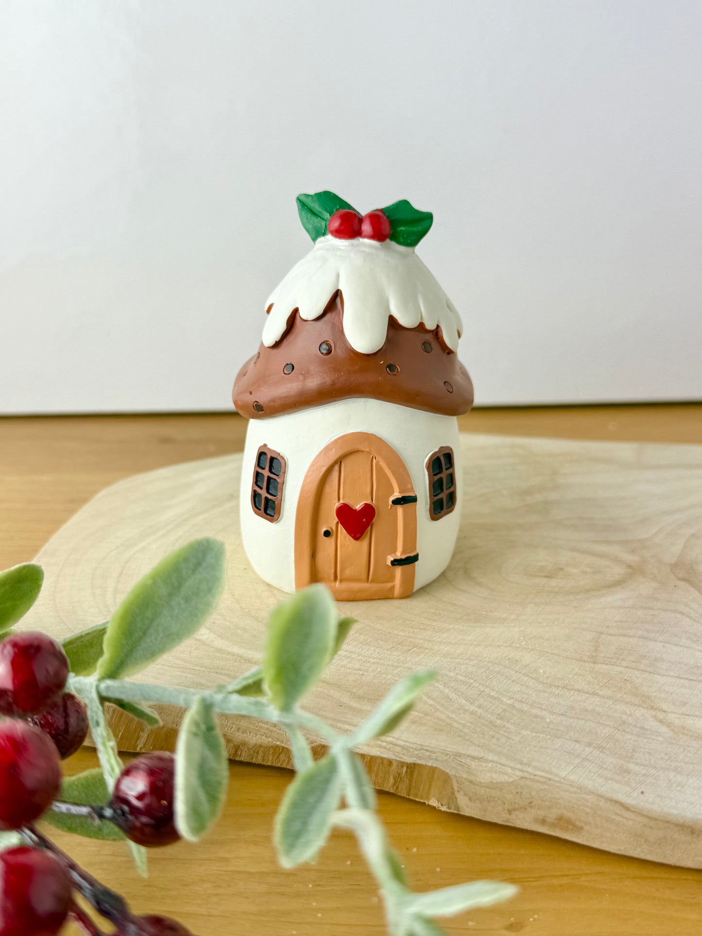 Christmas Pudding House - 2 sizes