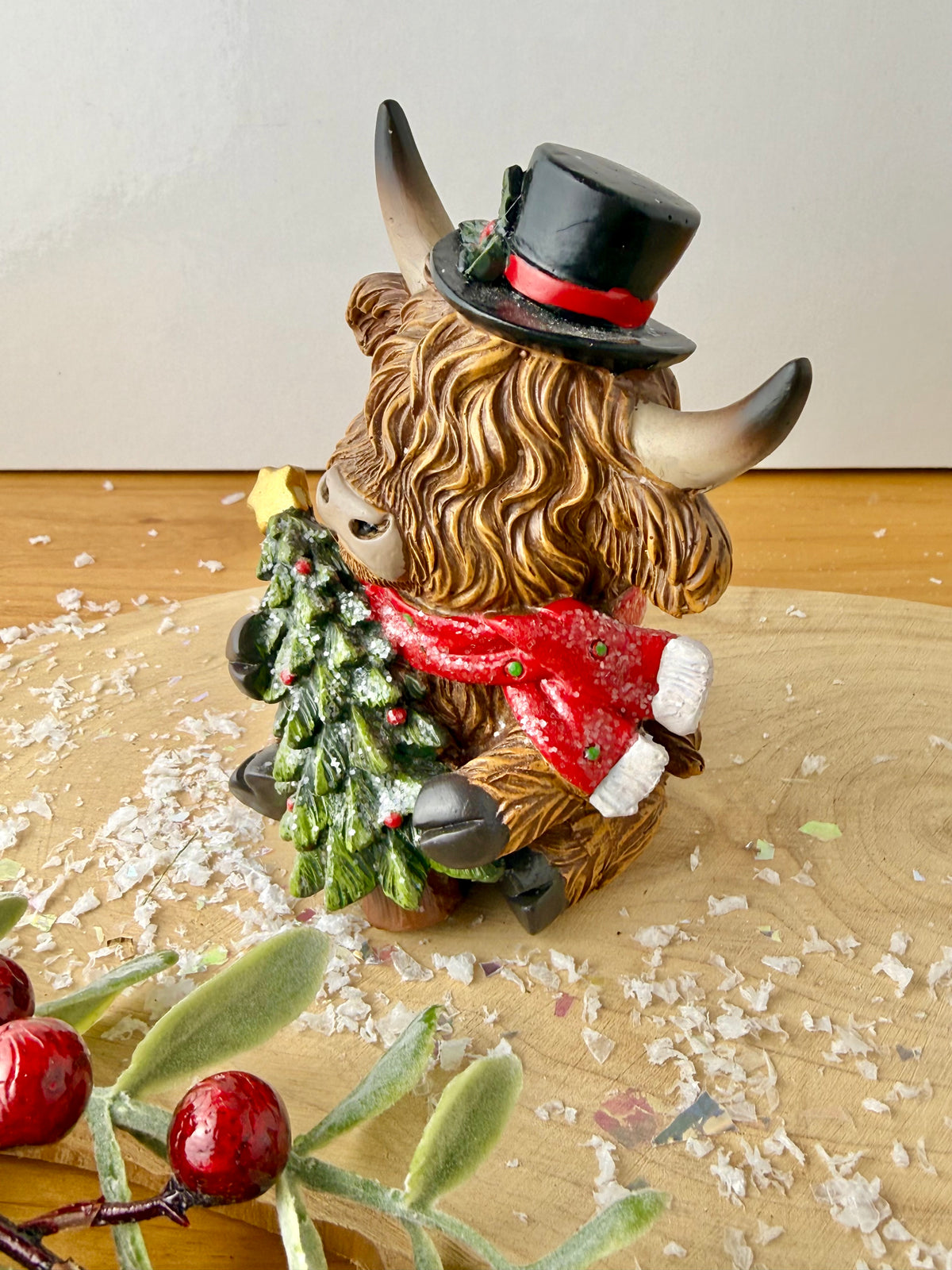 Highland Cows - Holding Christmas Tree or Present