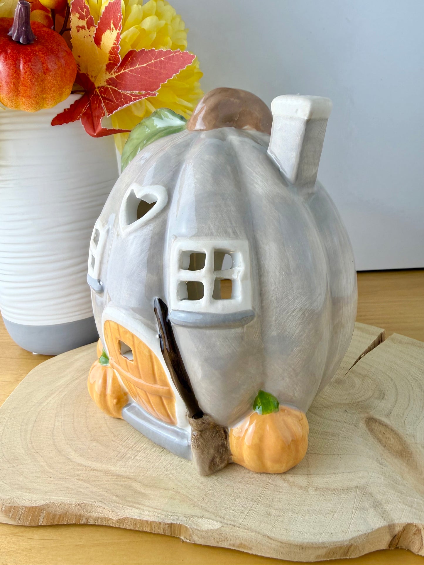 Harvest Home Pumpkin Tea Light Holder